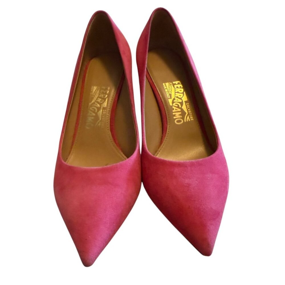 Salvatore Ferragamo Hot Pink 🔥 Suede Pumps Size 7.5 Kitten Heel Pointy toe - Picture 2 of 16